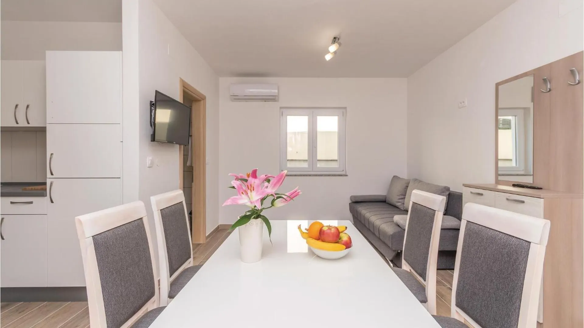 1 Bedroom Awesome Apartment In Biograd na Moru Horvátország
